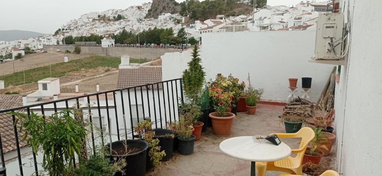Cama Doble Cristina Apartment Olvera Exterior photo